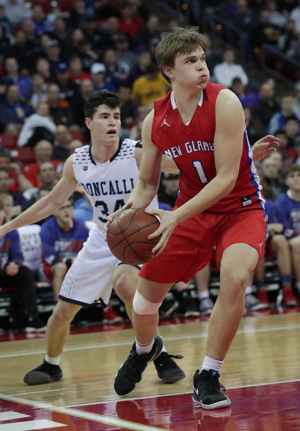 New Glarus 44, Manitowoc Roncalli 41